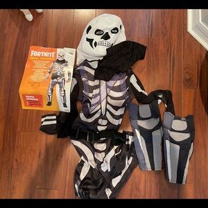 Fortnite Skull Trooper Costume